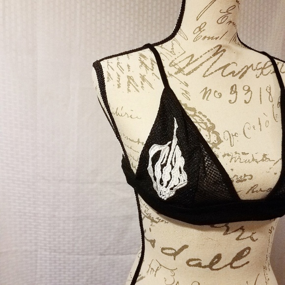 SHEIN Other - Skeleton middle finger bralette